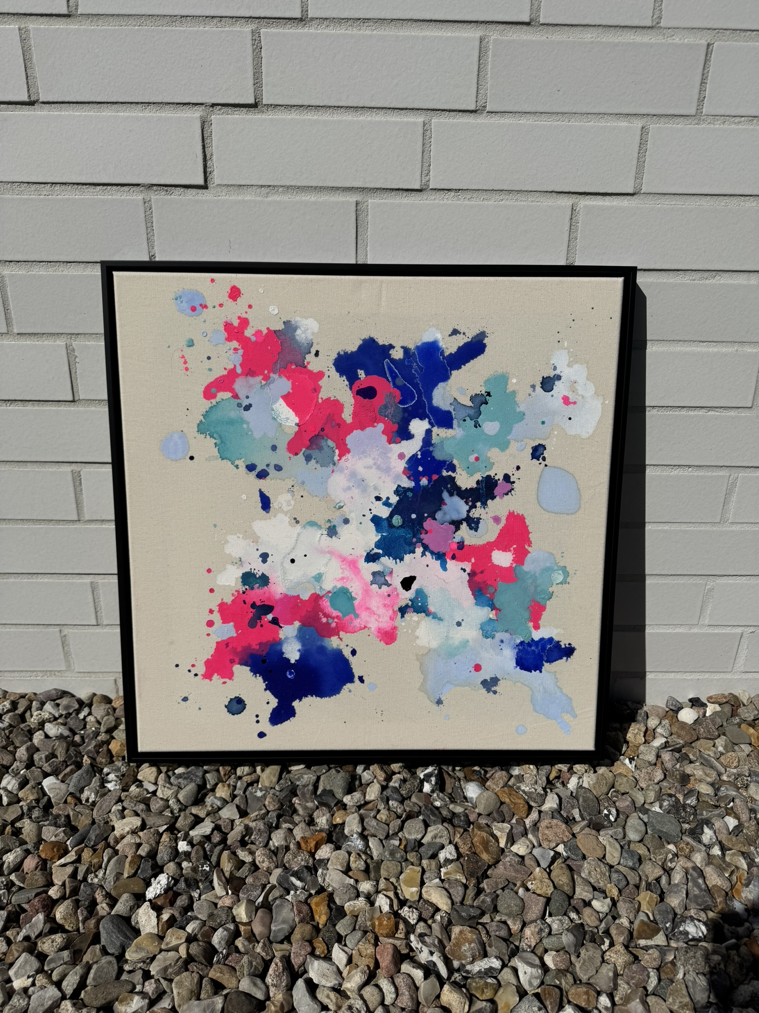 Zwischen Pink und Blau, 2026, Acryl auf roher Baumwollleinwand, Ansicht 2